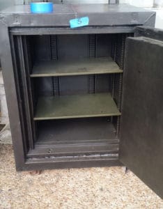 small-antique-fire-safe-used-fire-safe-3