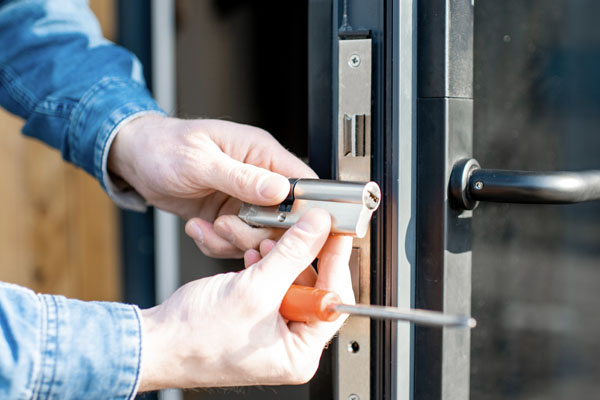 Key Cutting & Lock Rekeying - Builders Supply
